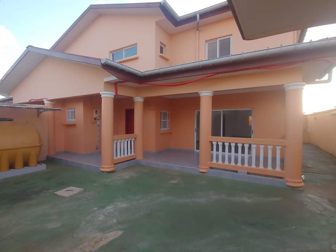 villa en duplex de 2 chs à louer