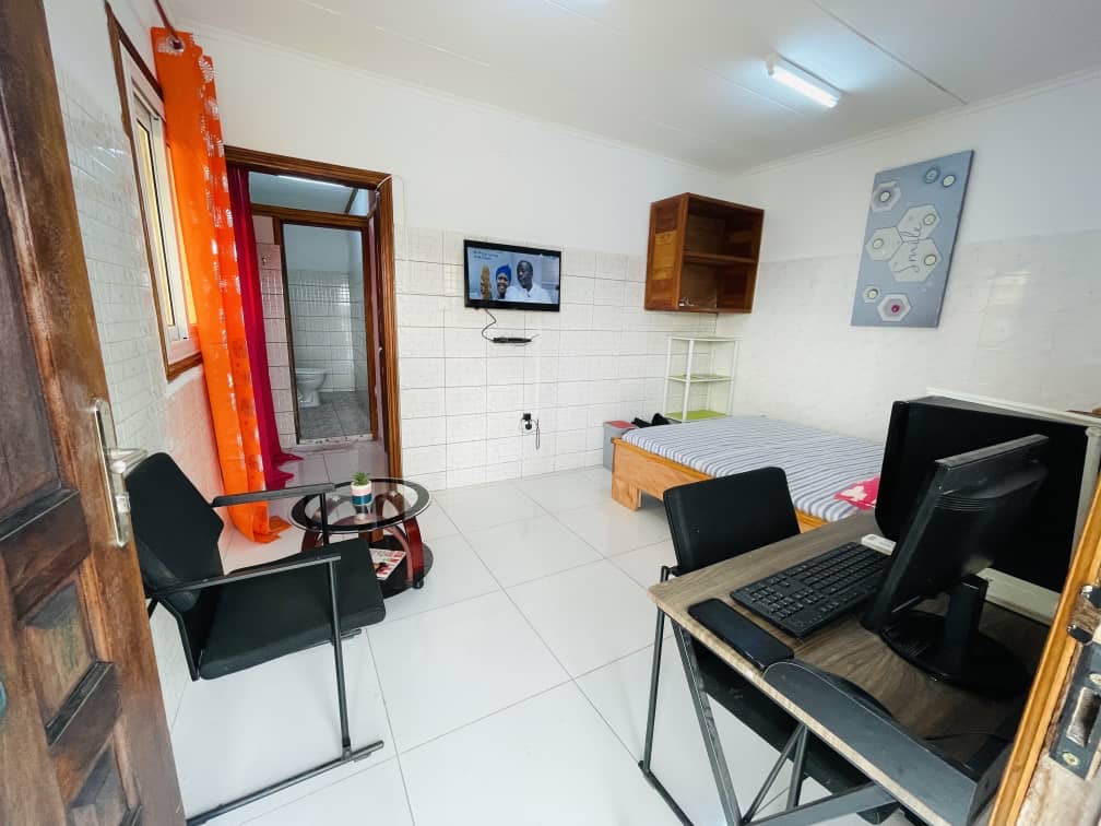STUDIO MEUBLÉ À LOUER 