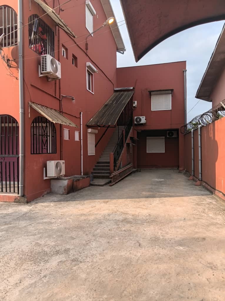 APPARTEMENT À LOUER