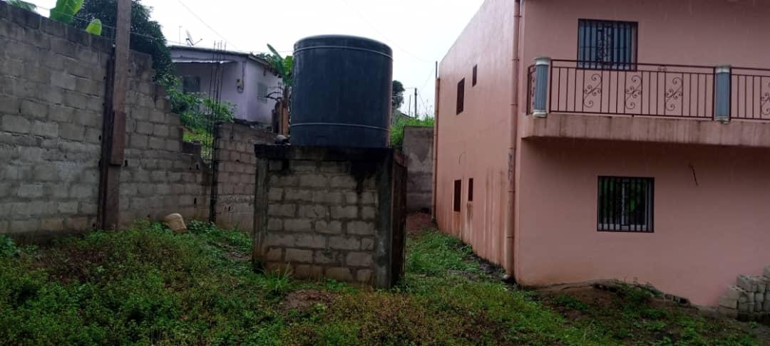 BÂTIMENT R+1 A VENDRE 