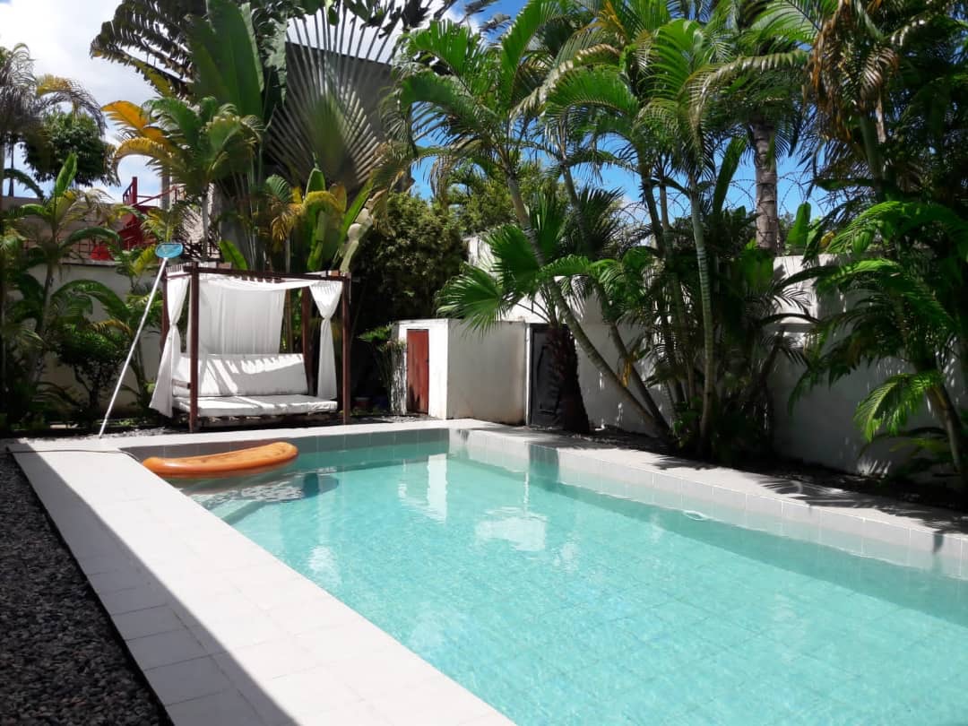 VILLA MEUBLÉ / VENTE 