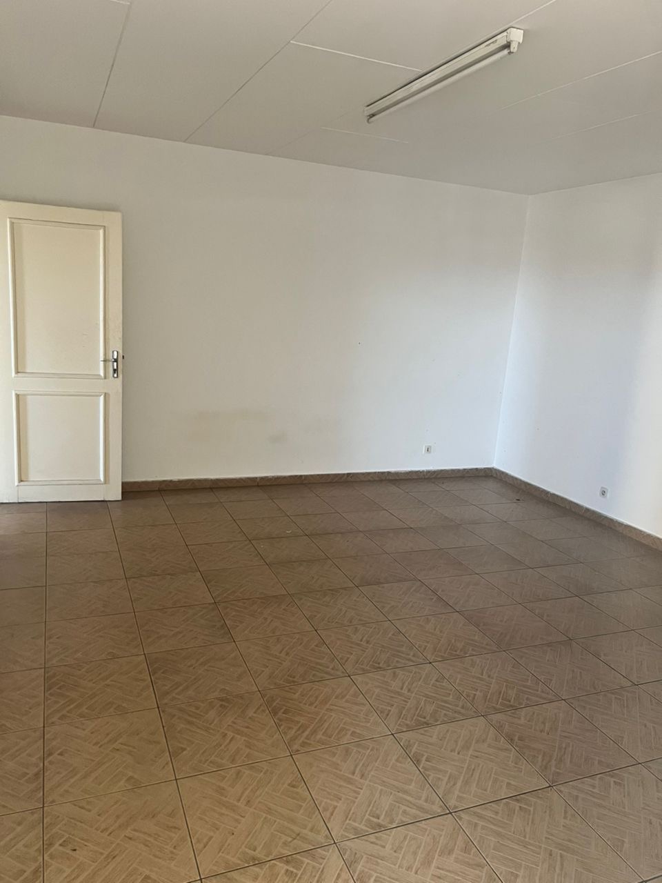 APPAREMMENT LOCATION 