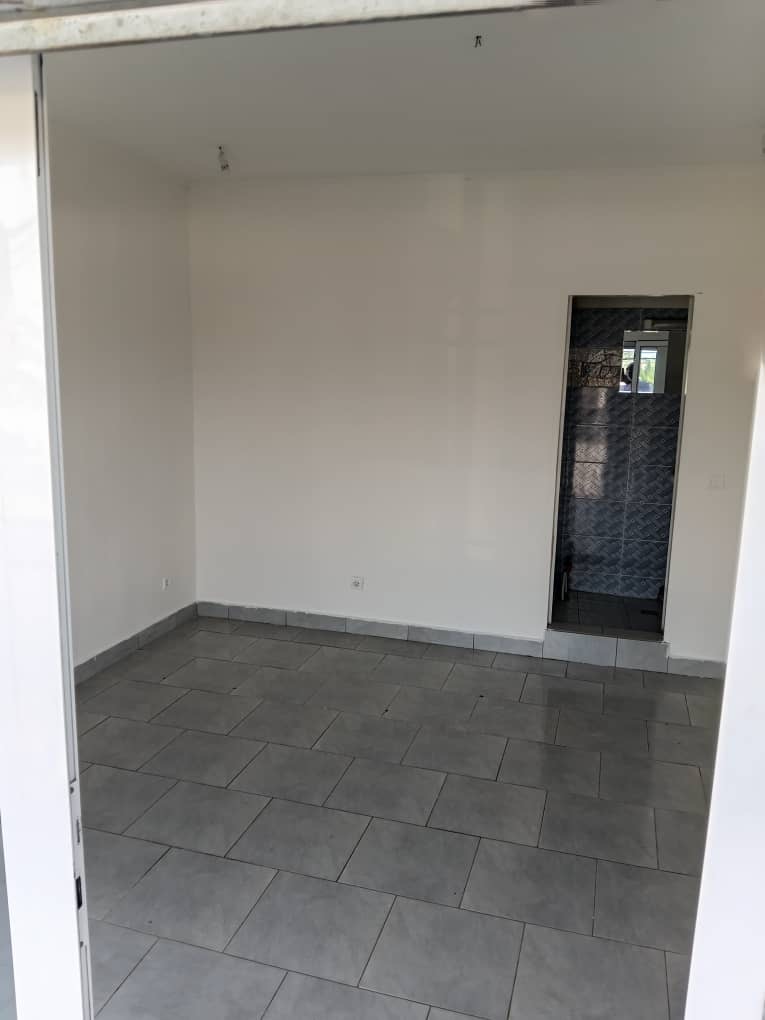 LOCAL COMMERCIAL A LOUER 