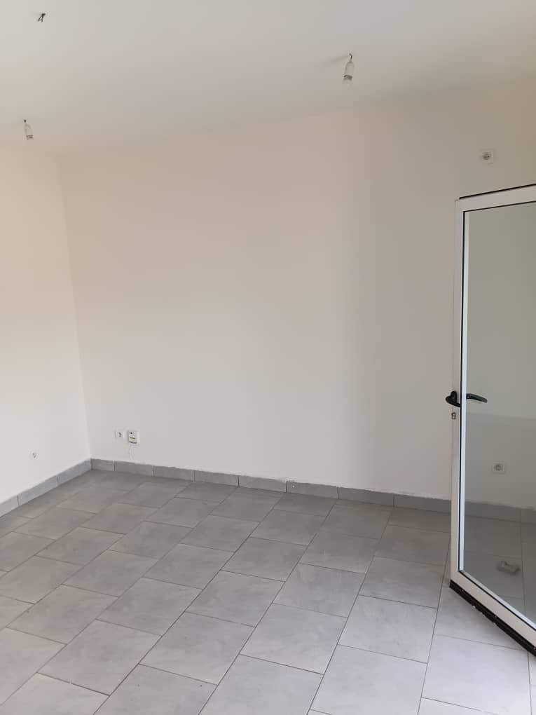 LOCAL COMMERCIAL A LOUER 