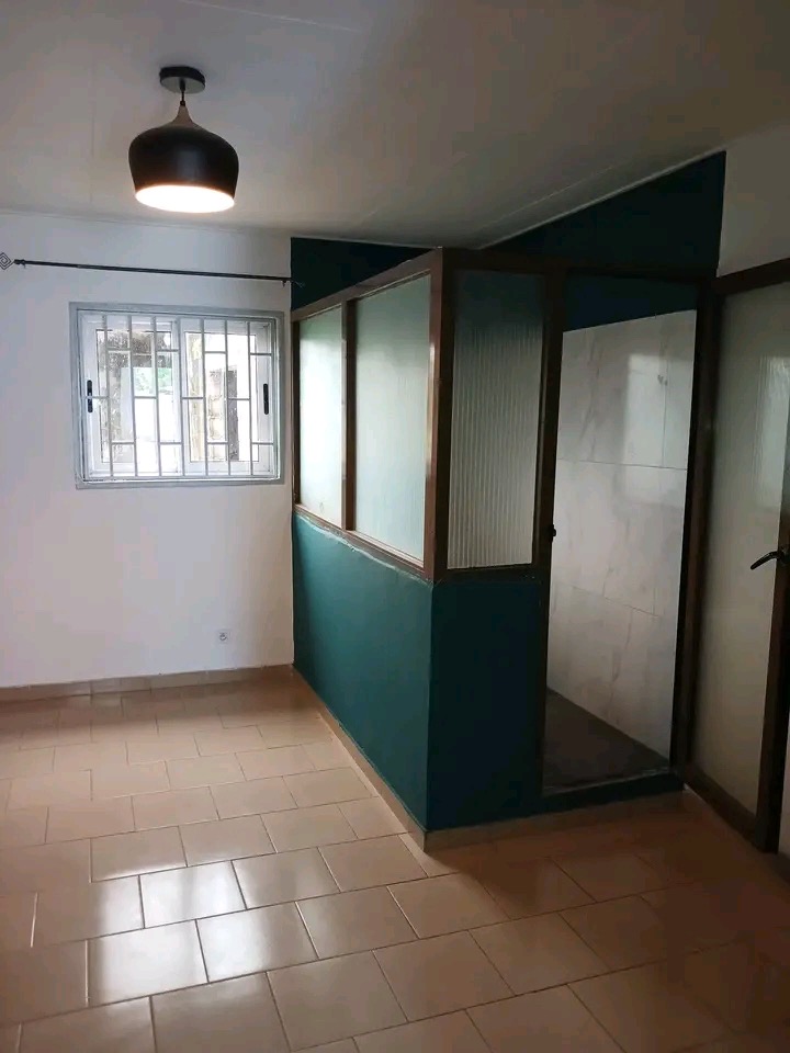 STUDIO À LOUER 
