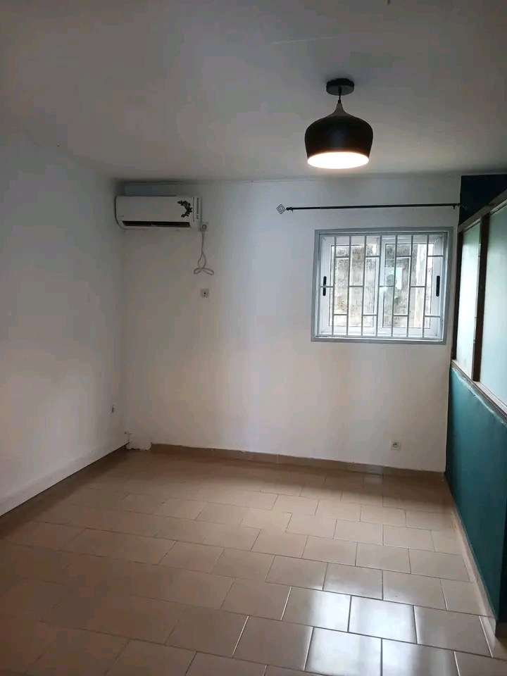 STUDIO À LOUER 