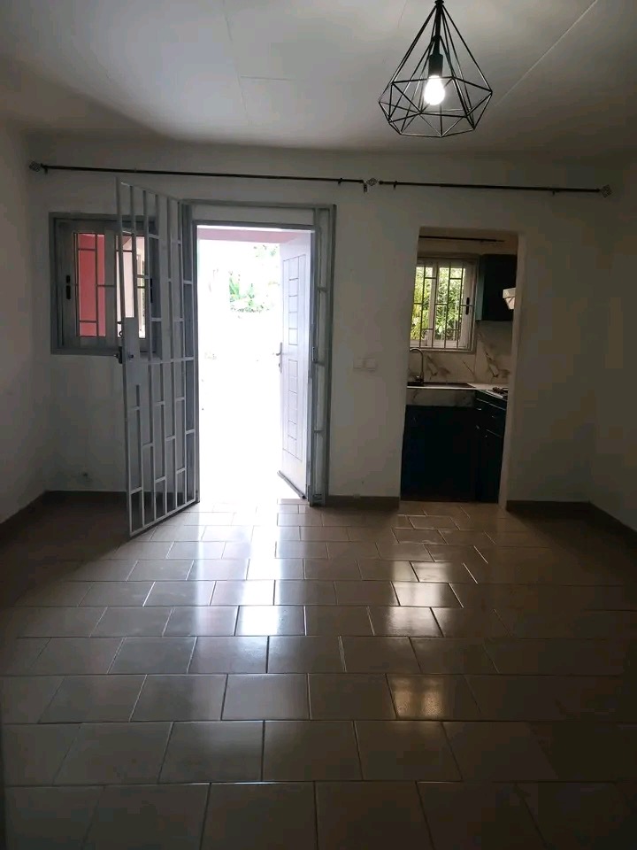 STUDIO À LOUER 
