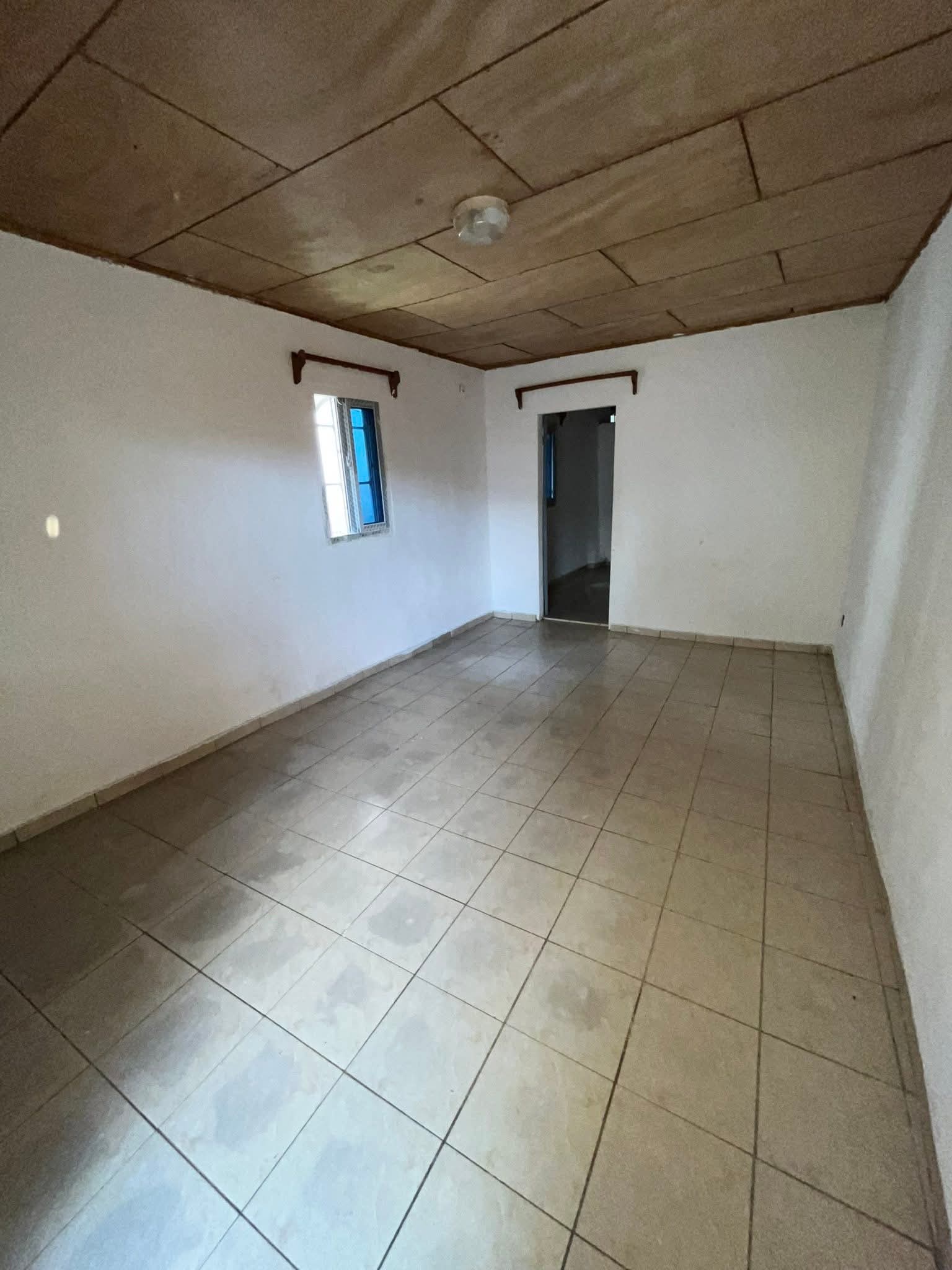 STUDIO À LOUER 