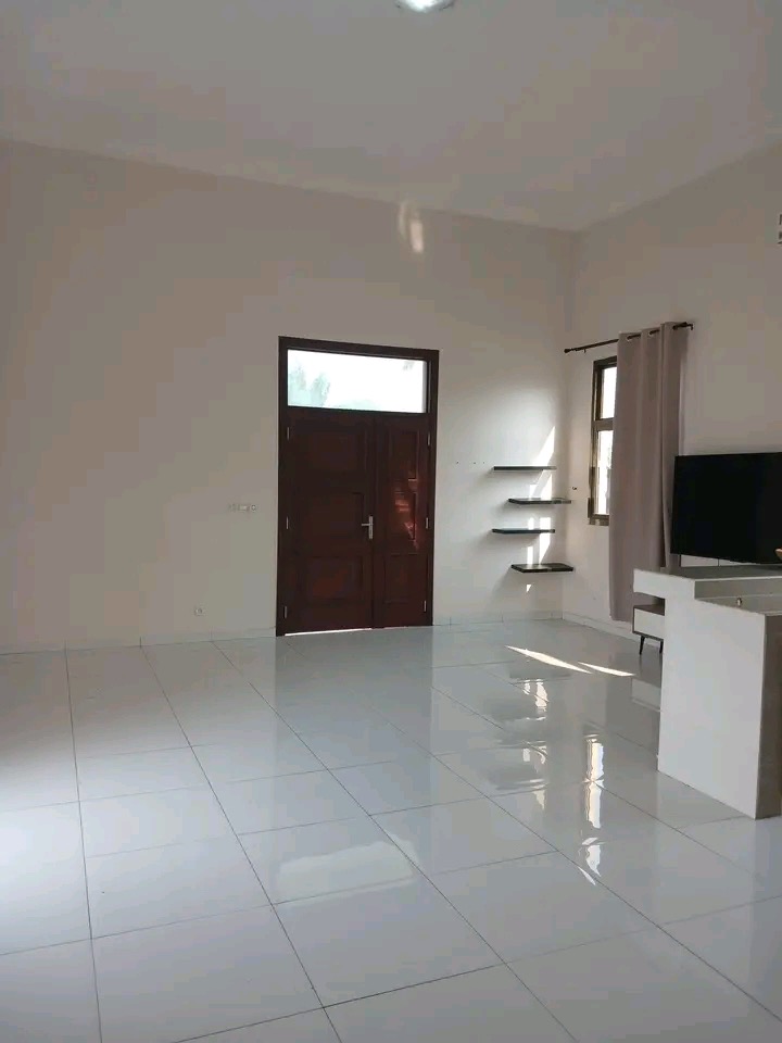 VILLA / LOCATION 