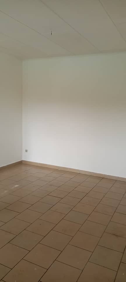 APPAREMMENT À LOUER 