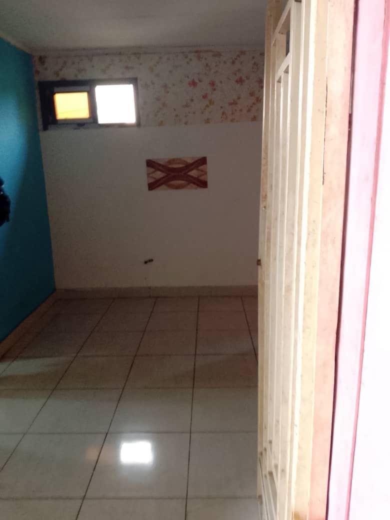 STUDIO À LOUER 