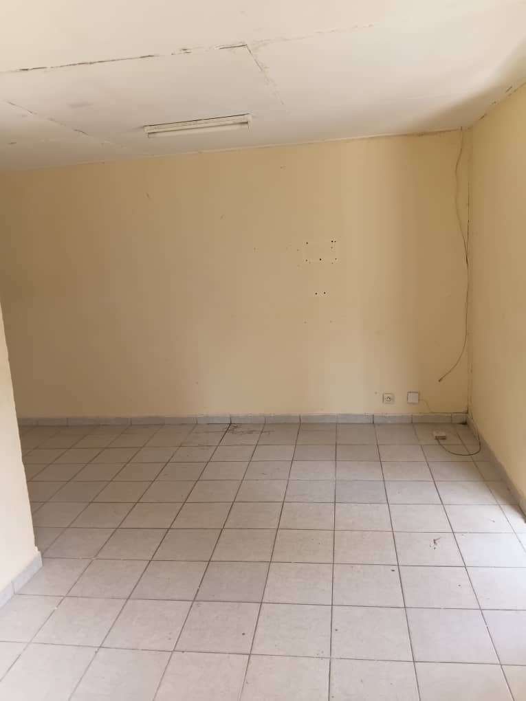 STUDIO À LOUER 