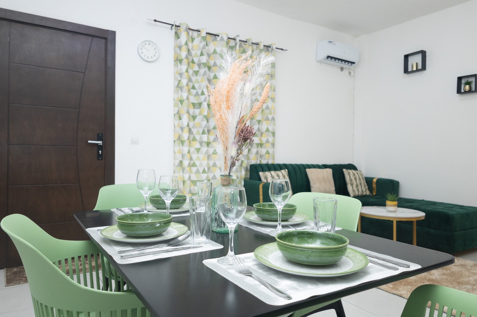 APPARTEMENT MEUBLE