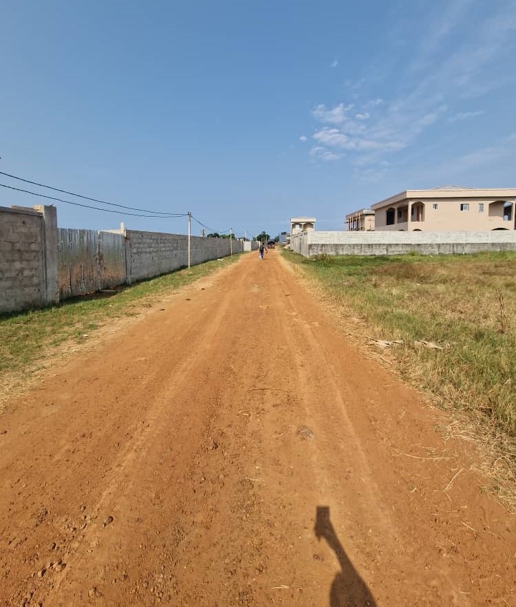 TERRAIN A VENDRE 