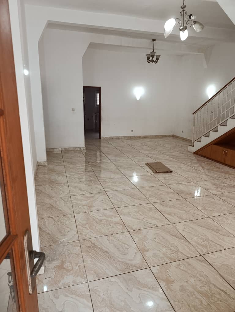 DUPLEX A LOUER