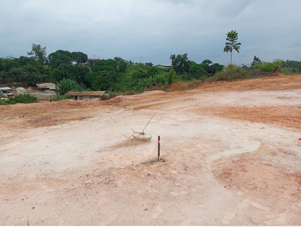 TERRAIN A VENDRE